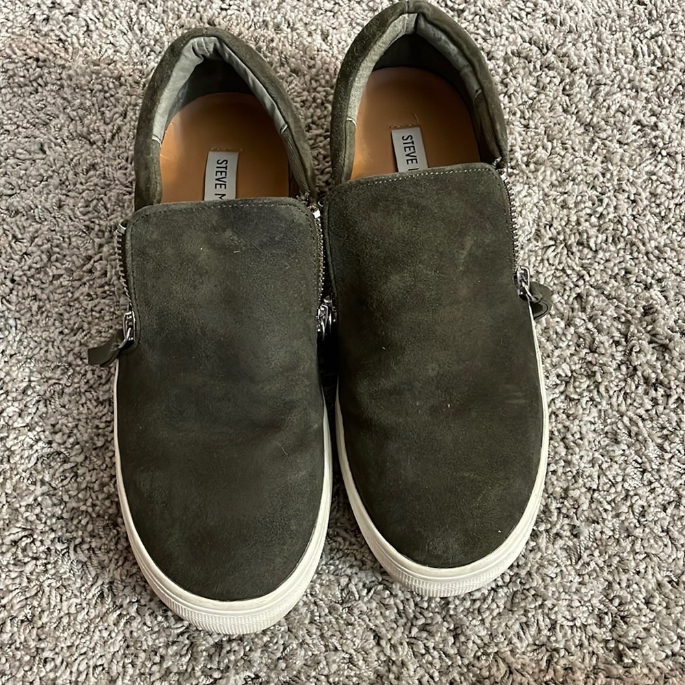 Steve Madden platform slip on shoes
